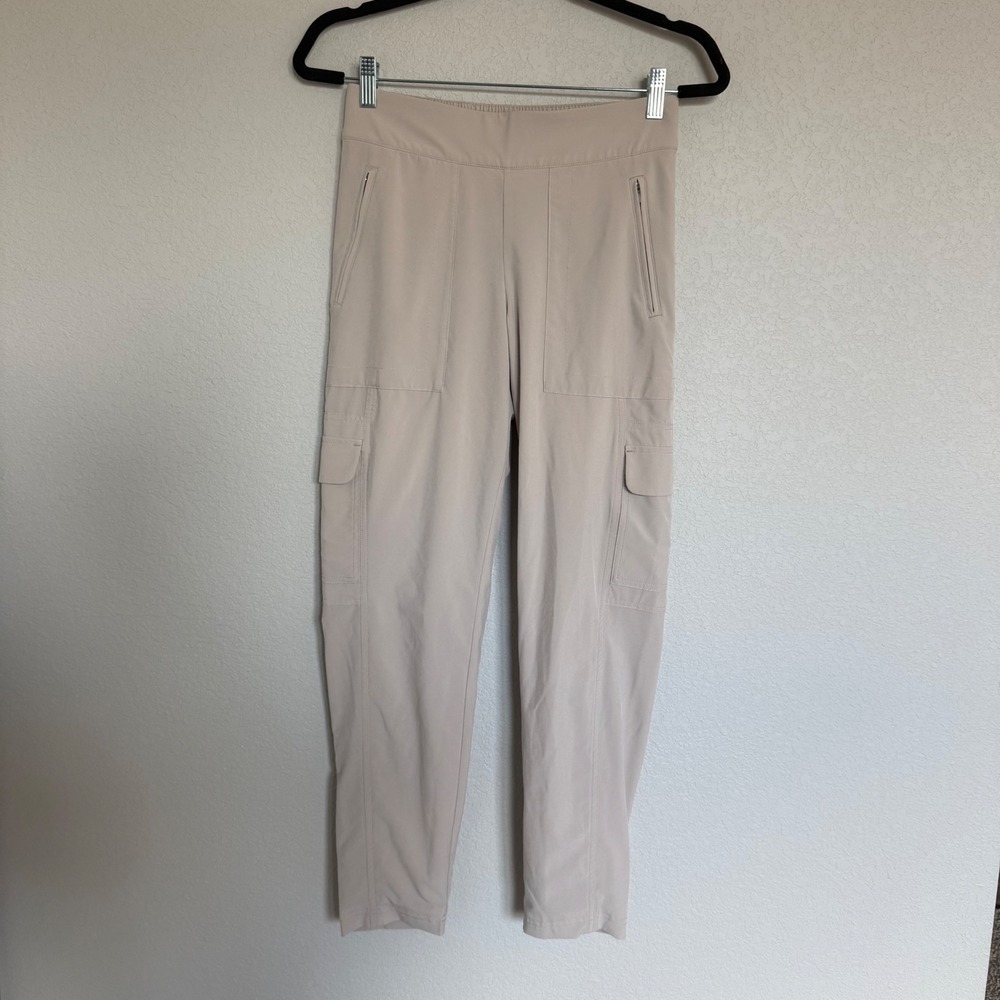 Athleta Chelsea Cargo Lined Pants Beige Tan Women Size 2 Outdoor Hiking Travel